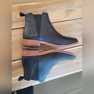 Nisolo Everday Chelsea Boots Size 8